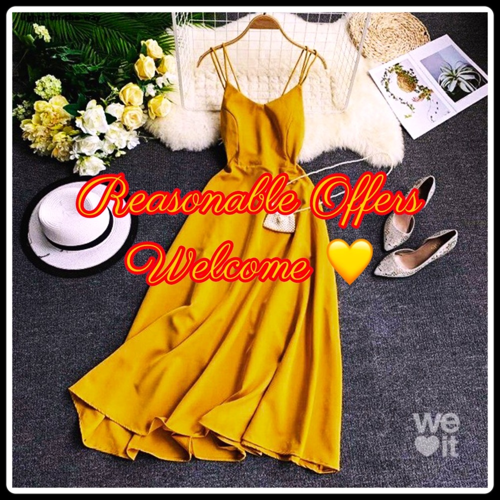 Campaigning my Poshmark closet 💕